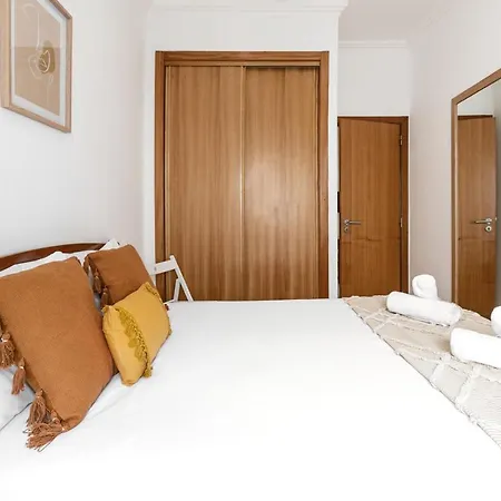 Downtown Flat * ナザレ