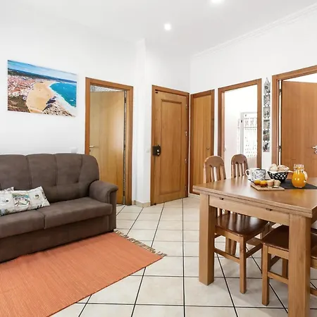 Lägenhet Downtown Flat Nazaré