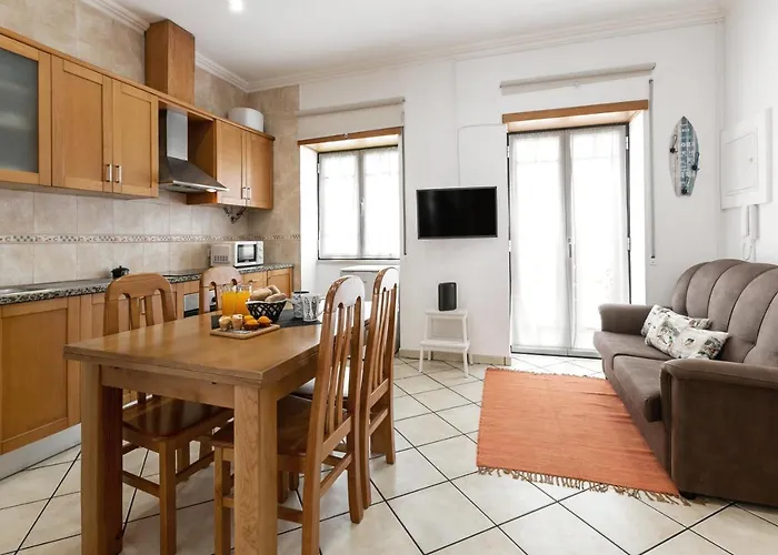 Downtown Flat شقة نازاريه